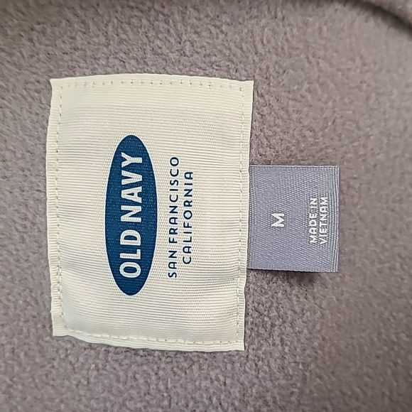 Old Navy Insulated Vest - Picture 2 of 7